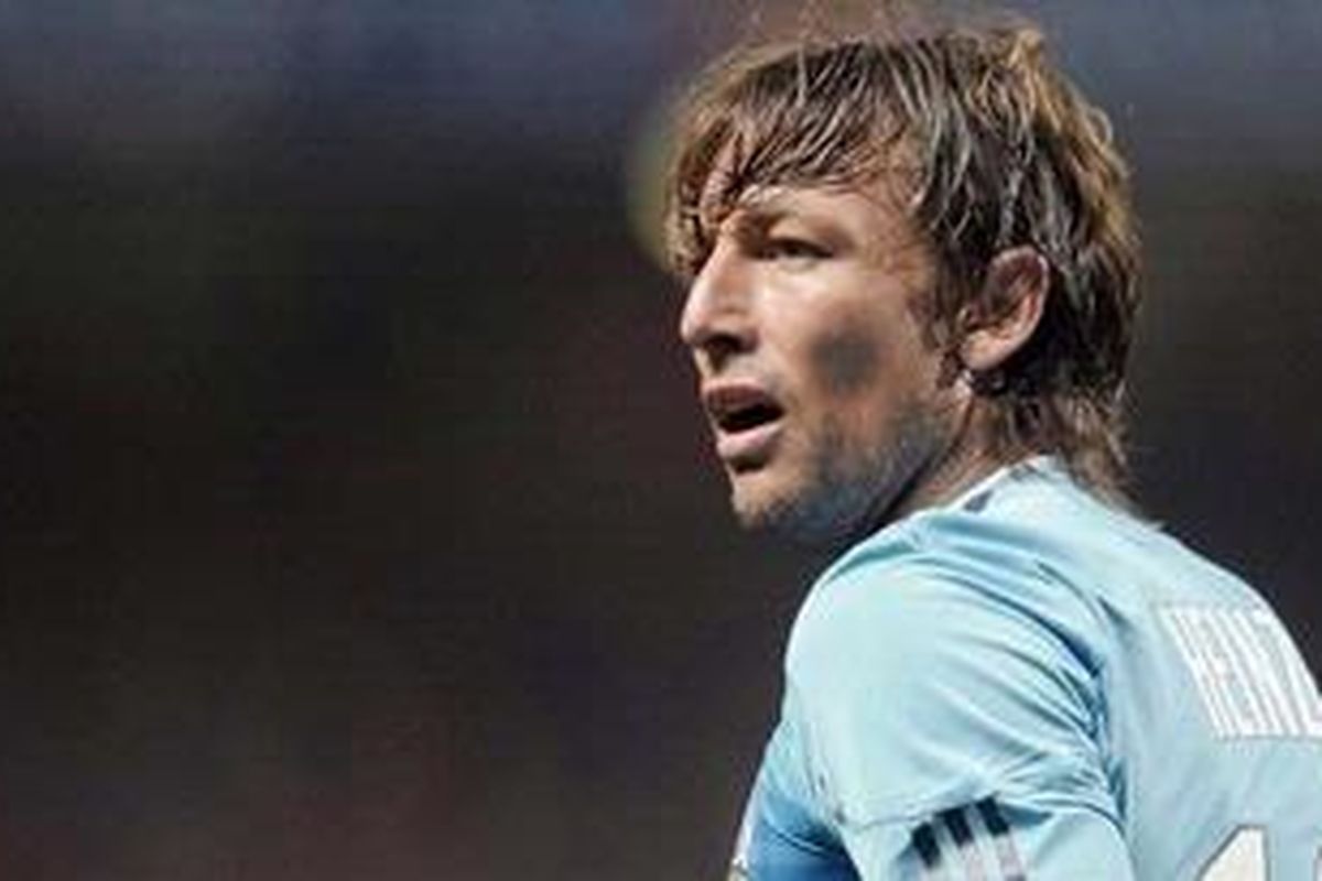 Mantan bek Olympique Marseille, Gabriel Heinze, yang bergabung dengan AS Roma musim depan.