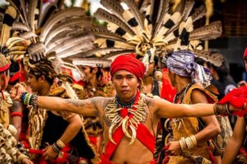 Cerita Rakyat Dayak yang Populer dan Masih Dikenang Hingga Kini 