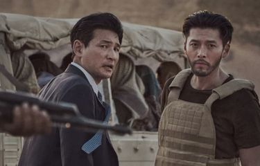 Film terbaru Hyun Bin dan Hwang Jung Min, The Point Men, memulai penayangannya dengan awal yang kuat di box office Korea.