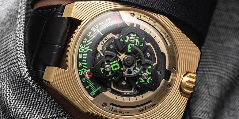 Bahan Logam Kuno Di Jam Tangan Urwerk Ur-100 Electrum