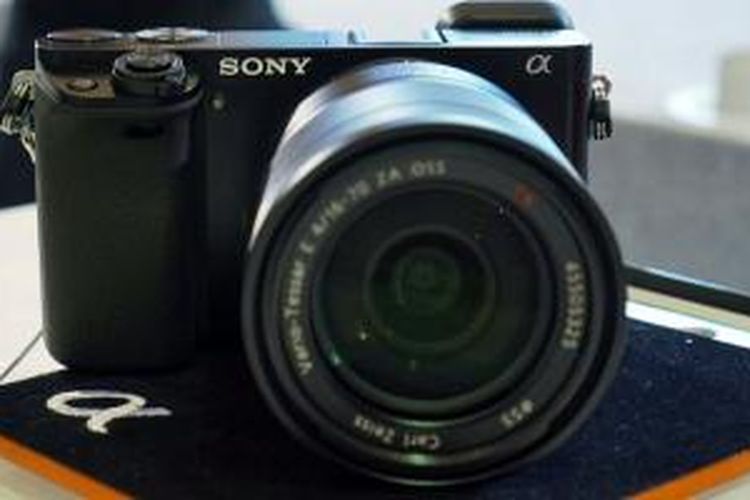 Sony A6000.