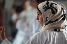 Perlu Adanya Sosialisasi Penggunaan Jilbab bagi Karateka 