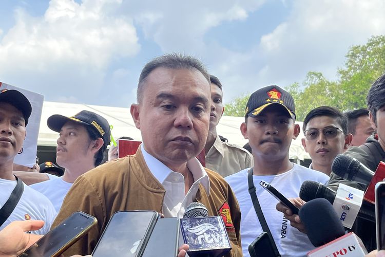 Ketua Harian Dewan Pimpinan Pusat (DPP) Partai Gerindra Sufmi Dasco Ahmad saat ditemui usai menghadiri acara konsolidasi akbar pengurus Gerindra Tangerang Raya di Lapangan Ahmad Yani, Kota Tangerang, Minggu (9/7/2023).