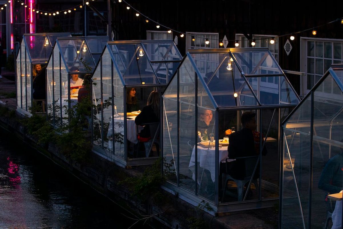 Mediamatic ETEN, tawarkan konsep restoran kaca agar bisa nongkrong selama pandemi Covid-19.