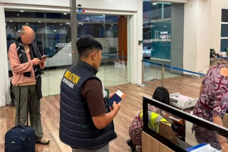 WN Australia Dideportasi dari Bali, Ketahuan Gelar Pelatihan Yoga