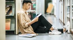 Katanya Paling Medsos, Siapa Sangka Gen Z Punya Minat Baca Tinggi