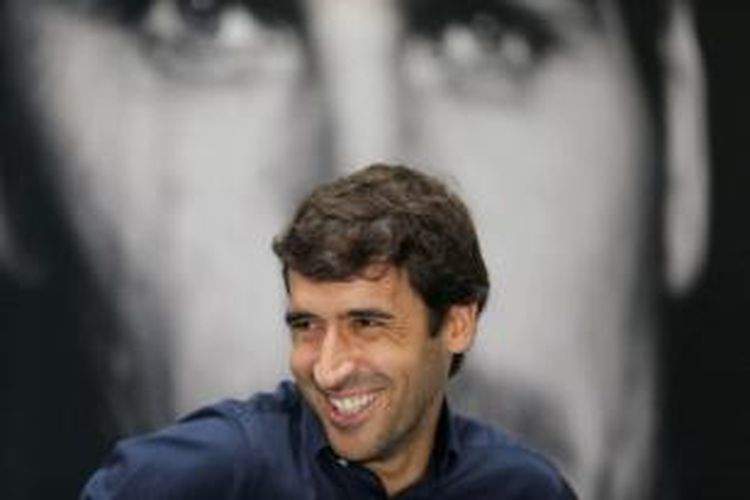 Legenda hidup Real Madrid yang kini bermain di Al-Sadd, Raul Gonzalez.