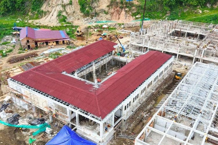 Material Diangkut Kapal, Ini Perjuangan Membangun Sekolah Rakyat di Halmahera