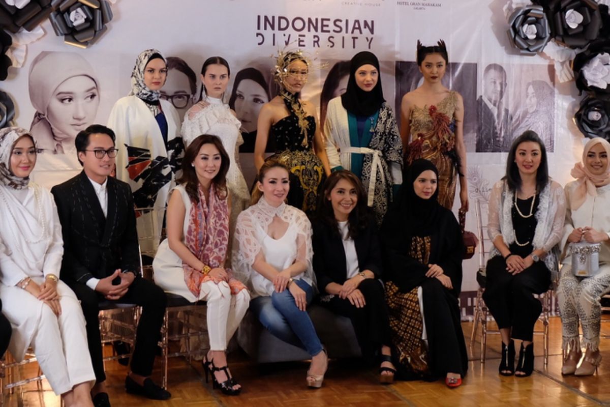 Konferensi pers keikutsertaan desainer Indonesia di ajang New York Fashion Week 2018.