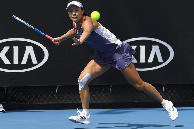 China's Peng Shuai makes a forehand return to Japan's Nao Hibino during their first round singles match at the Australian Open tennis championship in Melbourne, Australia, Tuesday, Jan. 21, 2020. (AP Photo/Andy Brownbill)