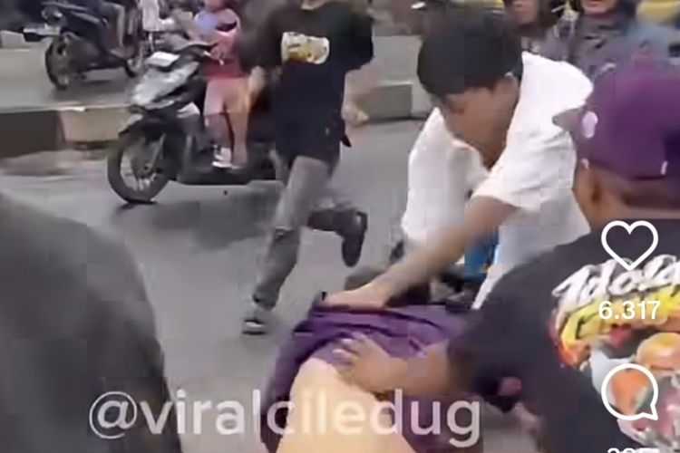 Pria Mengamuk di Tangerang, Pukul Warga dan Pengendara Secara Acak