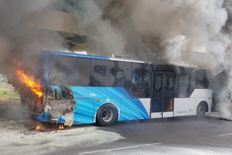 Bus Apron Terbakar di Terminal 3 Bandara Soekarno-Hatta