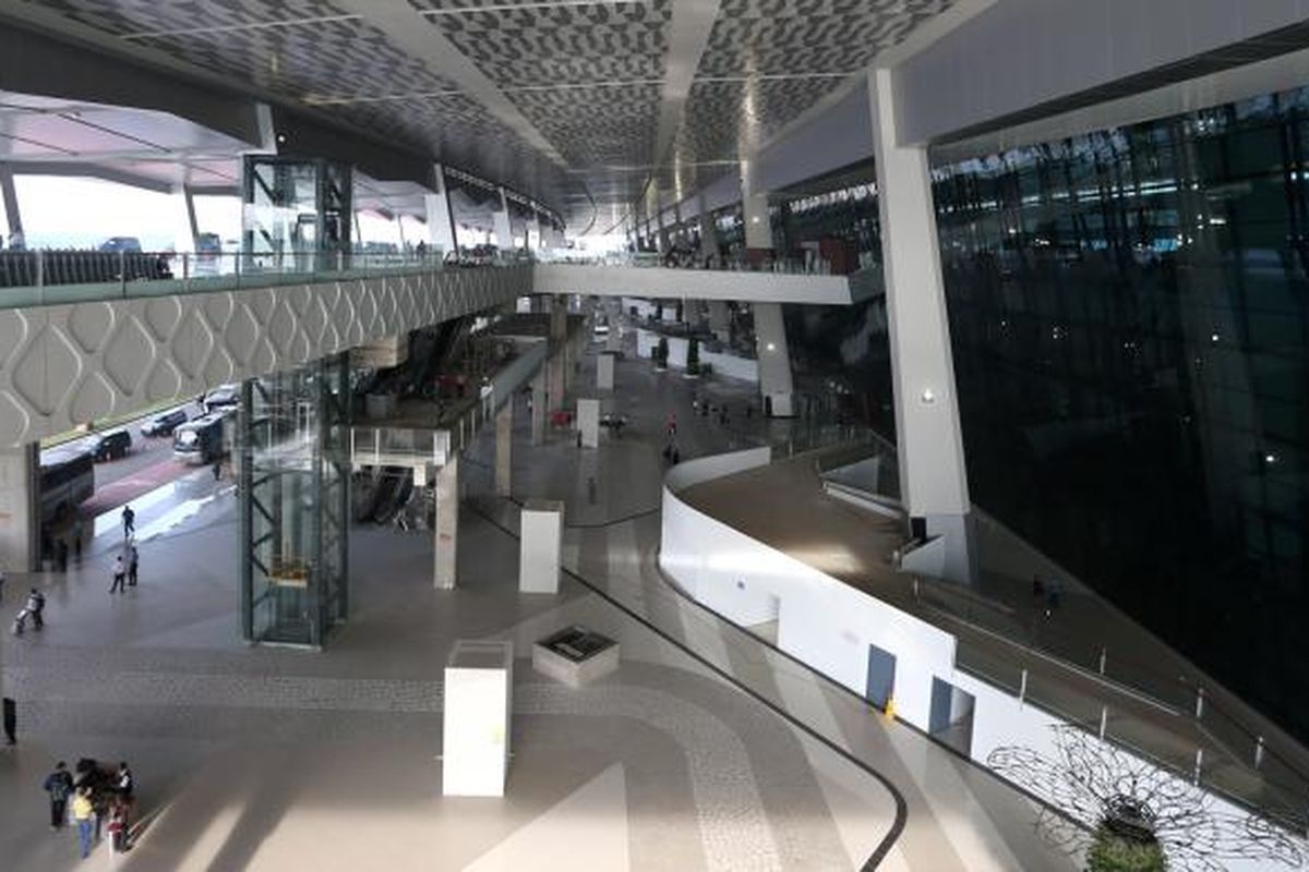 Suasana di Terminal 3 Ultimate Bandara Soekarno-Hatta, Tangerang, Banten, Selasa (9/8/2016).Terminal 3 Ultimate Bandara Soekarno-Hatta resmi beroperasi sepenuhnya hari ini. 