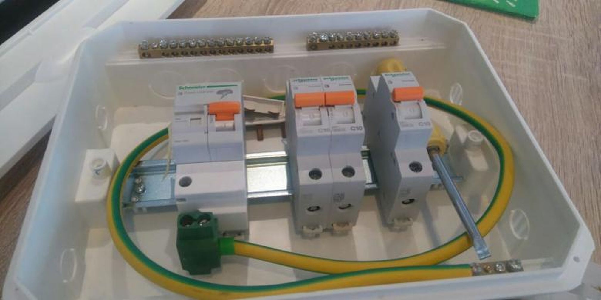 Image result for bahaya circuit breaker