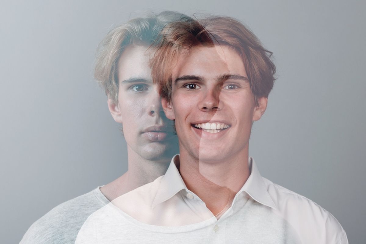 Seing tersenyum belum berarti sedang bahagia, bisa jadi itu merupakan smiling depression.