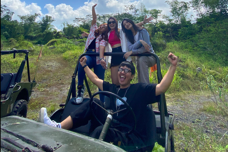 Jeep Tour HeHa Forest, wisata baru di Yogyakarta yang menawarkan sensasi berada di tengah hutan dengan beragam spot foto Instagramble