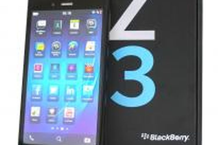 BlackBerry Z3 dan kotak kemasan