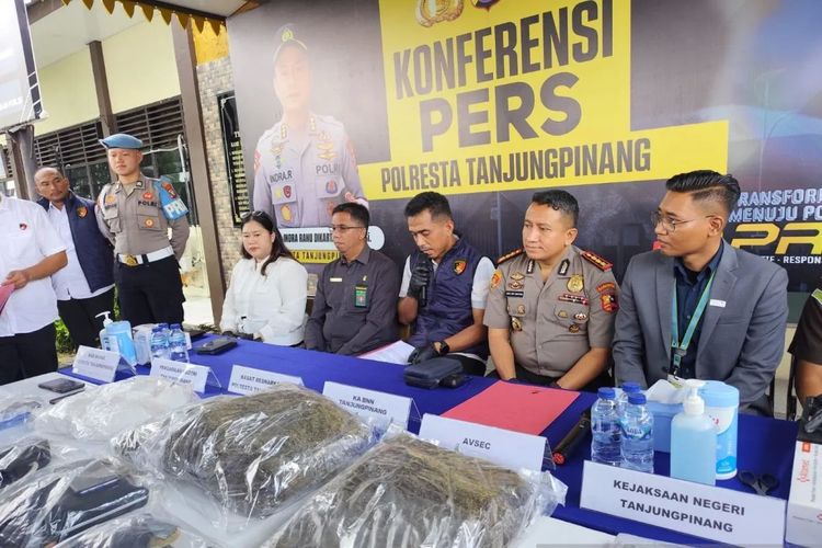 Dijanjikan Rp 50 Juta per Kg, Dua Kurir Sabu Jaringan Malaysia Ditangkap di Tanjungpinang
