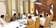 Prabowo Ratas Bareng Bahlil-Airlangga di Danantara, Percepat Program Strategis Nasional