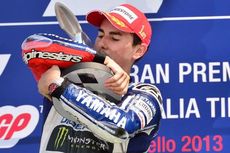 Lorenzo "Hat-trick" di Mugello