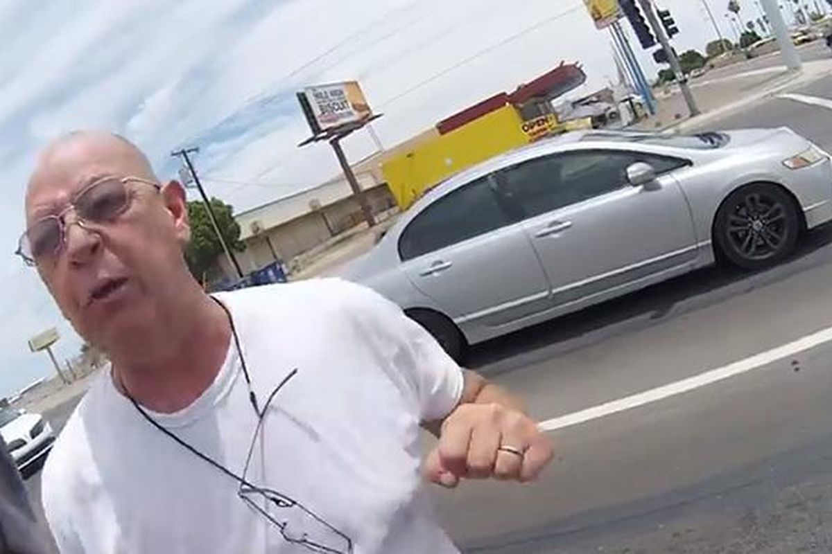 Potongan adegan penyerangan terhadap pengendara motor Cody Munoz yang terekam oleh kamera GoPro