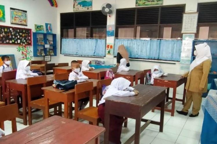 Kegiatan pembelajaran tatap muka yang sempat digelar di salah satu sekolah dasar negeri di Kabupaten Cianjur, Jawa Barat, beberapa waktu lalu.