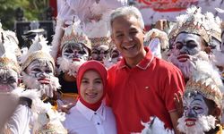 Di Pesta Rakyat Jateng 2019, Mahasiswa Asing Terhibur