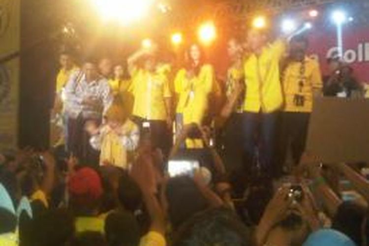 Kampanye terakhir Partai Golkar di Surabaya.