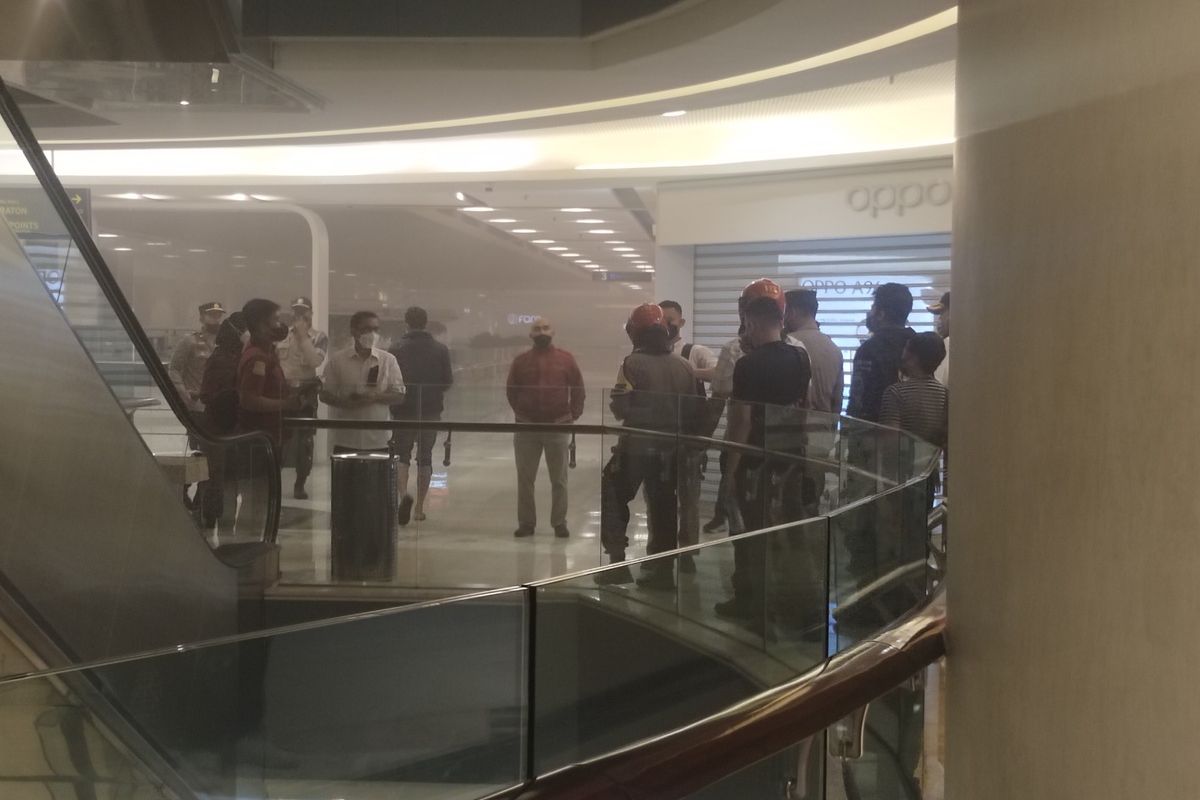 Asap Terus Menguap, di Gedung TP 5 Lantai 5,