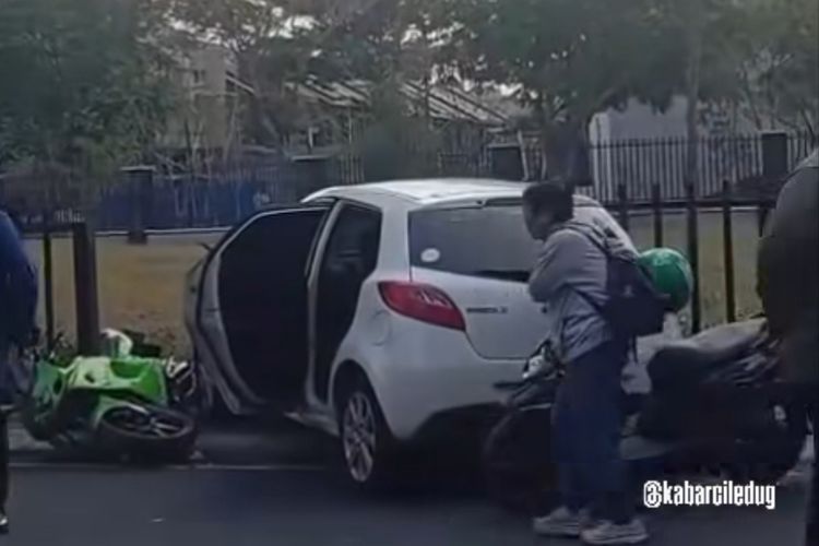 Diduga Mengantuk dan Lawan Arah, Mobil Tabrak 3 Motor di Ciledug Tangerang, 5 Orang Luka
