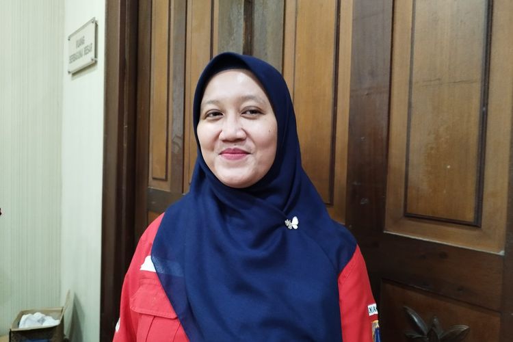 Kepala Unit Pelayanan Darah (UPD) Palang Merah Indonesia (PMI) Jakarta Pusat Diana Puspitasari saat diwawancarai di Kantor Pmeerintah Kota Jakarta Pusat, Rabu (27/3/2024).