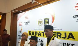 Anggota Komisi I DPR: Saatnya Berkolaborasi Hadapi Pandemi Covid-19