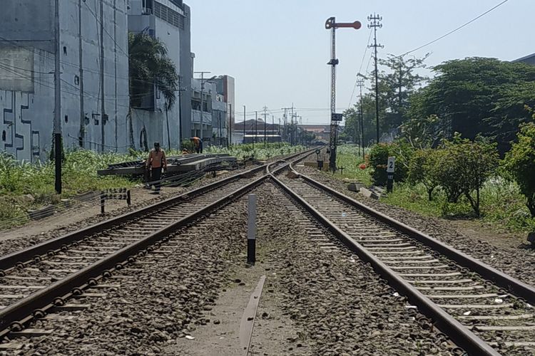 Oknum PNS Asal Surabaya Diduga Jadi Otak Pencurian Rel Kereta Api di Stasiun Curahmalang Jombang