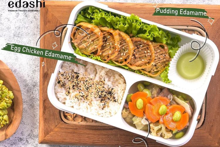 Ilustrasi bekal makanan dengan egg chicken edamame dan capcay edamame. 