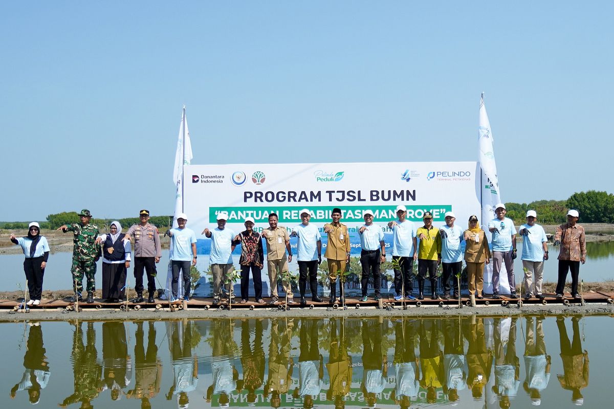 Subholding PT Pelindo Terminal Petikemas (SPTP) merayakan Pelindo Day Ke-4 Tahun 2025 dengan mendukung program prioritas Pemerintah Provinsi (Pemprov) Jawa Tengah (Jateng) Mageri Segoro, yaitu penanaman 1,5 juta batang mangrove di seluruh wilayah pesisir Jateng.
