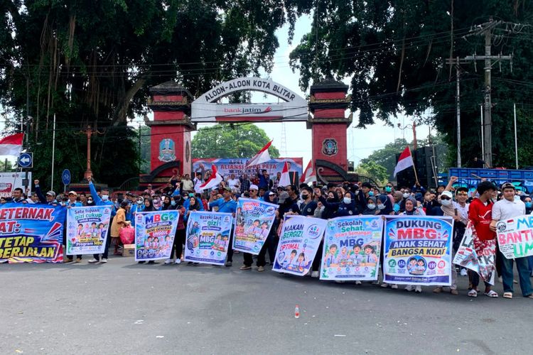 Klaim Didukung Petani, Ratusan Relawan SPPG Demo Dukung Program MBG