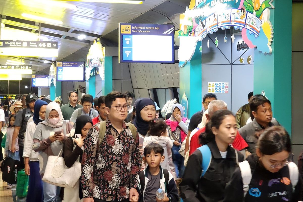 Lima Stasiun di daop 2 Bandung menjadi yang tersbuk selama libur panjang Waisak 2025.