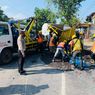 Detik-detik Tabrakan 2 Truk di Gresik, 2 Sopir Terluka