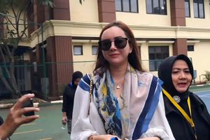 Pihak Aura Kasih Buka Suara soal Isu Kedekatan dengan Ridwan Kamil