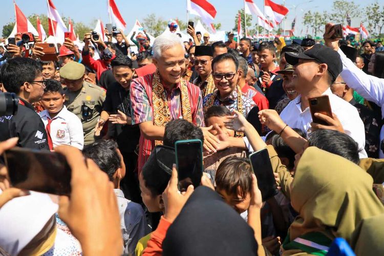 Gubernur Jateng Ganjar Pranowo saat menghadiri Tausiyah Kebangsaan Gerakan Semesta Mencegah Stunting di Gedung Serba Guna Dewi Sri, Purwodadi, Kabupaten Grobogan, Selasa (23/5/2023).