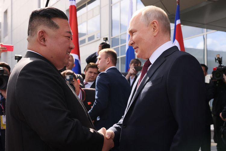 China: Pertemuan Kim Jong Un dan Putin Bahas Hubungan Korea Utara-Rusia