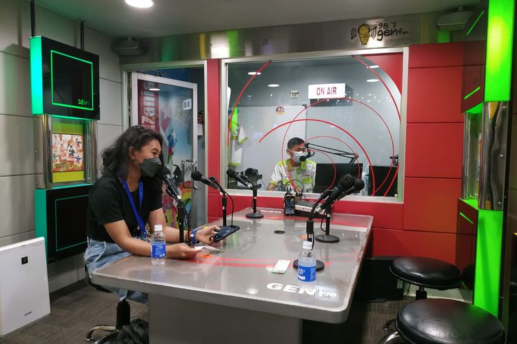 Menjadi penyiar radio di KidZania Jakarta