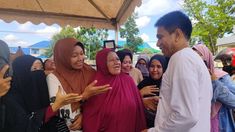 Buka Gerakan Pasar Murah di Kendari, Wamendagri Instruksikan Fokus Jaga Stok Pangan dan Energi