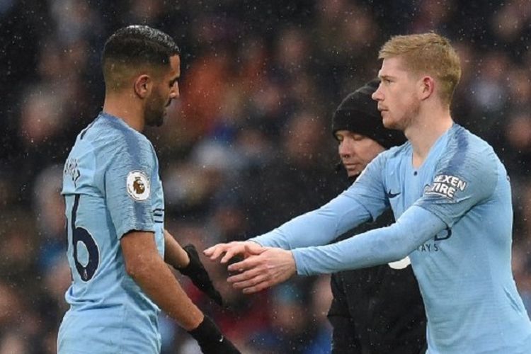 Kevin De Bruyne masuk menggantikan Riyad Mahrez pada pertandingan Manchester City vs Everton di Stadion Etihad dalam lanjutan Liga Inggris, 15 Desember 2018. 