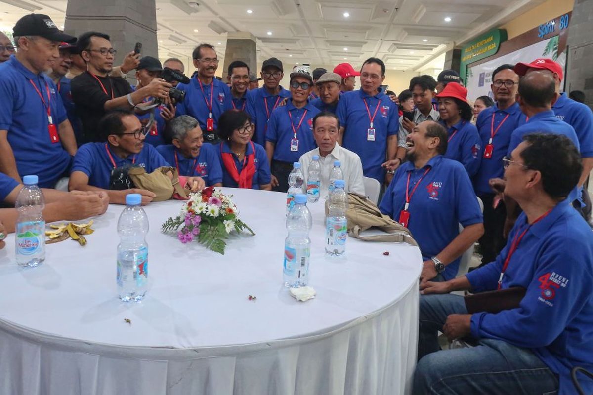 Narasi Reuni UGM Setting-an di Tengah Isu Ijazah Palsu Jokowi, Ditanggapi  Sinis Projo