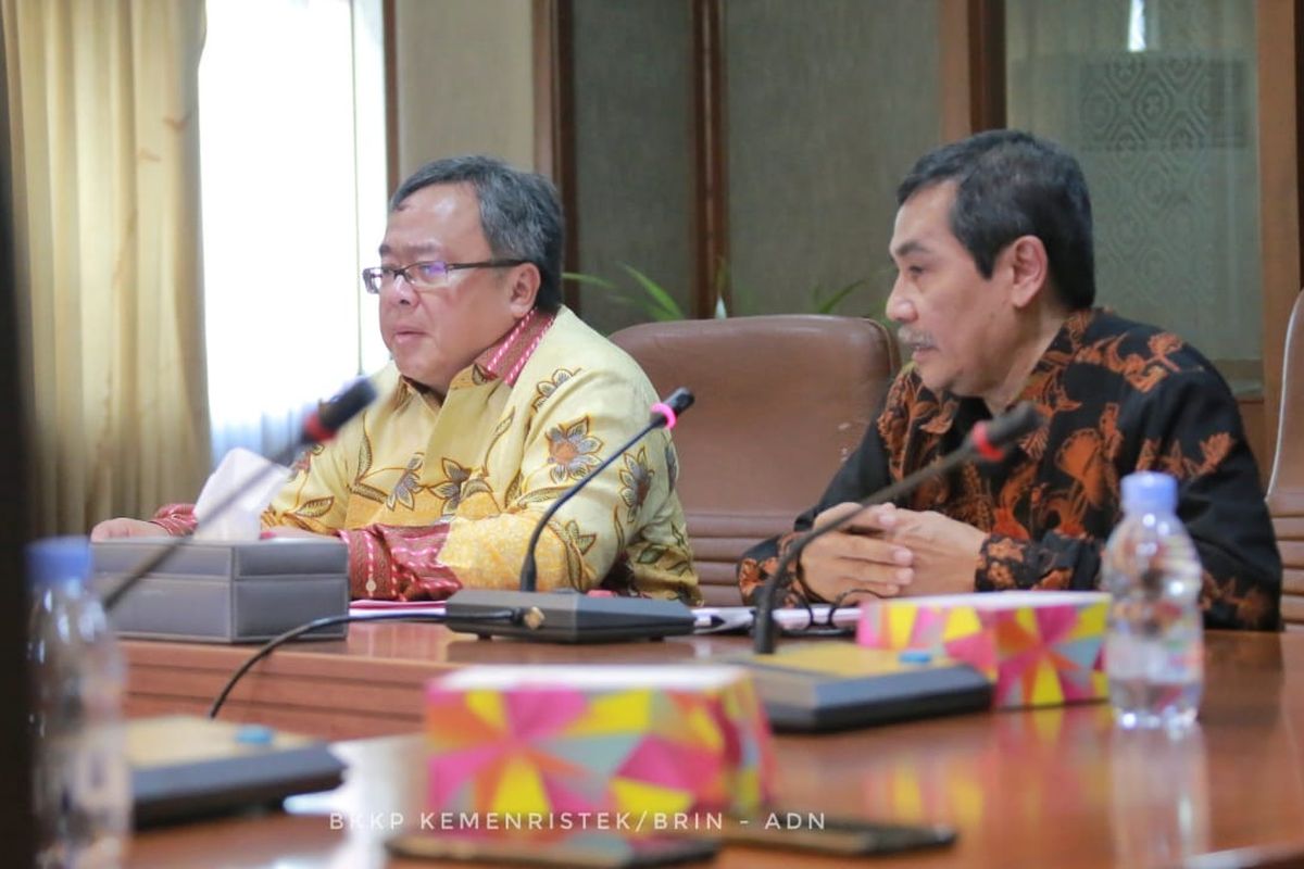 Menteri Ristek/Kepala BRIN Bambang Permadi Soemantri Brodjonegoro dalam konferensi pers Hasil Penilaian Kinerja Penelitian Perguruan Tinggi Tahun 2016-2018 di Gedung II BPPT, Jakarta (19/11/2019).