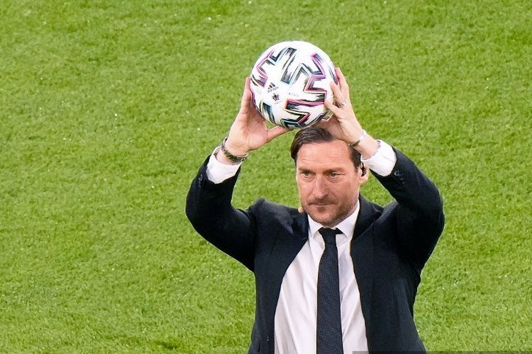Totti Buka Kans Pulang ke AS Roma, Sudah Makan Malam bareng Gasperini