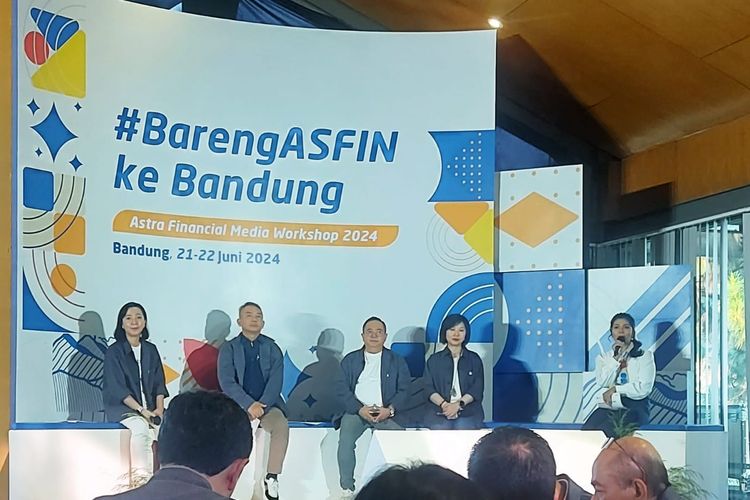 Angela Lew Dermawan, Chief Digital Business Officer PT Bank Jasa - Bank Saqu.