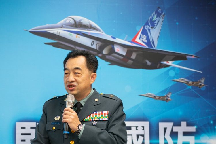 Direktur Biro Persenjataan Taiwan Li Chien-ching berbicara selama Pameran Teknologi Kedirgantaraan dan Pertahanan Taipei 2023 di Pusat Pameran Nangang di Taipei pada 13 September 2023.
