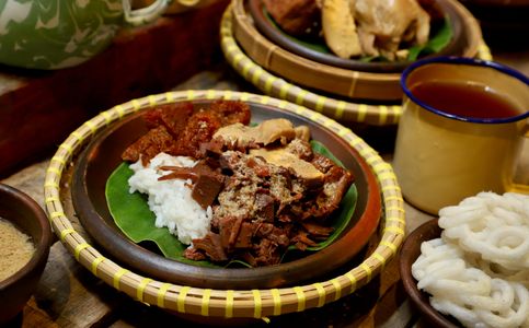 Try the Famous ‘Gudeg’ at These Locations in Yogyakarta, Indonesia